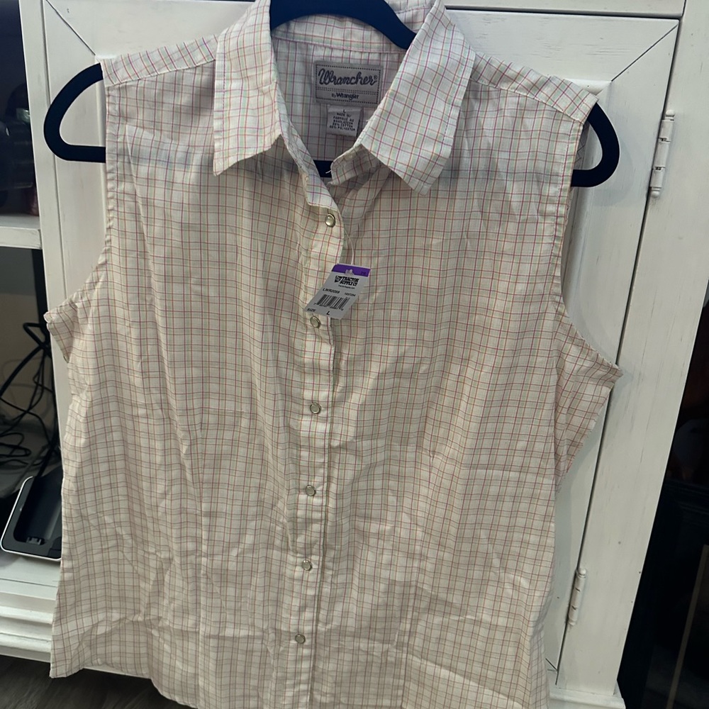 Women’s Wrangler Wrancher button down shirt large new with tags